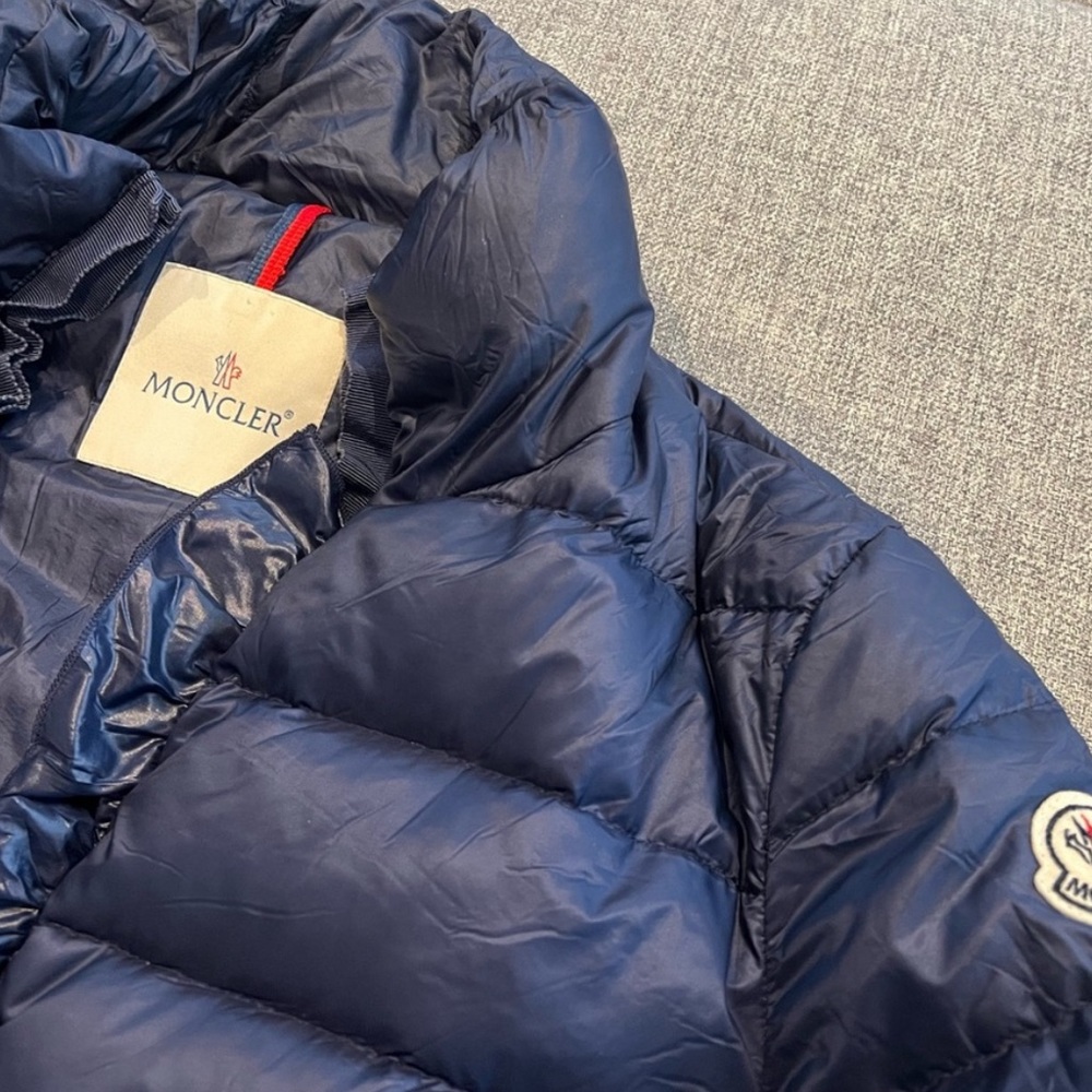 Moncler Puffer Jacket - Picture 3 of 8